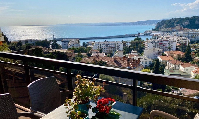 Lazaret Apartment | Enchanting Mont Boron: 3 Rooms with Sea View & Pool