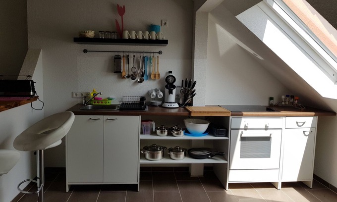 Neuried Apartment | Modern Apartment with Kitchen and Breakfast Included