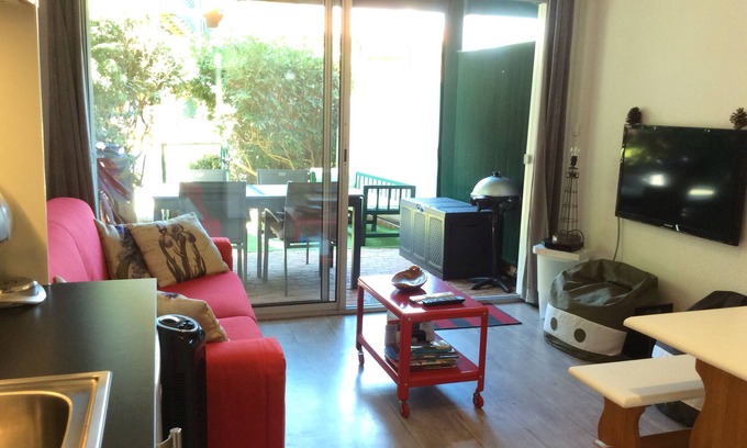 Moliets-et-Maa Apartment | Oceanfront Studio with Kitchen & Guest Rated 9.8/10