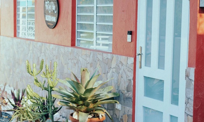 Machuelo Abajo House | Idyllic Hotel with Patio, Projector & Jacuzzi Retreat