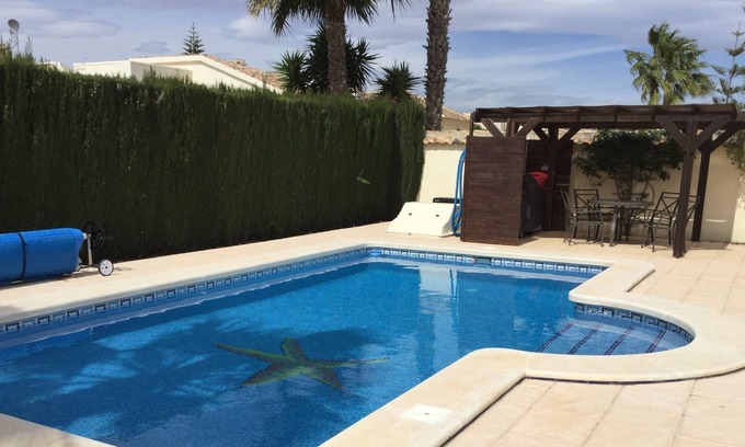 Daya Vieja House | nice property, quiet, but close to everything