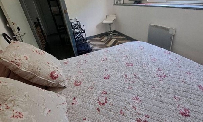 Squiffiec Bed & Breakfast | Nice room in a family home