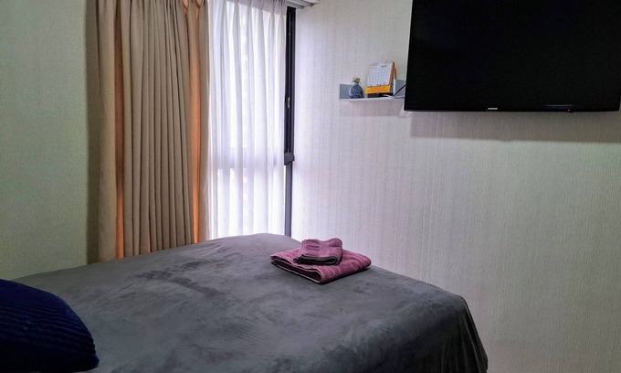 Lince Bed & Breakfast | Nice room with private bathroom and breakfast included in a homestay.