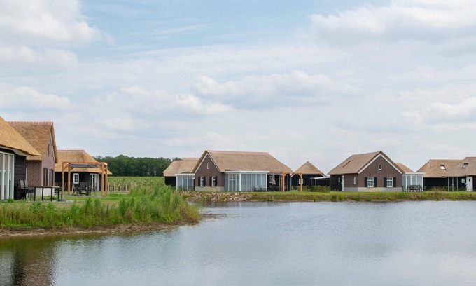 Municipality of Geldrop-Mierlo Ski Chalet | Cozy Safari Tent with Bathroom Near Eindhoven's Nature