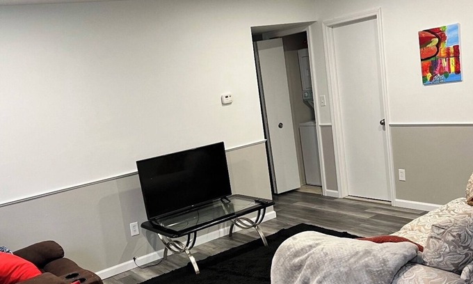 Allenton Apartment | Nice, safe and comfortable Apartment in Macomb county .