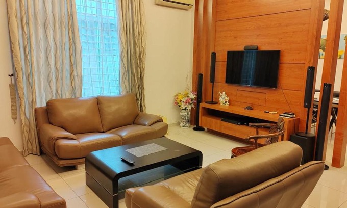 Tangkak Apartment | Family-Friendly Semi-D House in Tangkak - Guest Rated 8.8