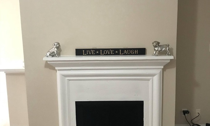 Greensboro Condo | Tranquil Lakeside Retreat with Pool and Spa Amenities
