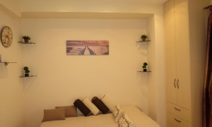 Palaio Faliro Apartment | Seaside Studio Retreat with High Guest Ratings