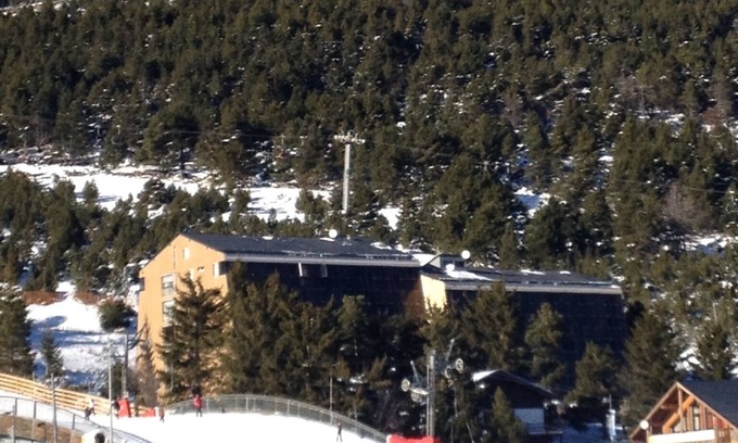 Les Angles Apartment | Cozy T2 Pied des Pistes: Pet-Friendly with Pool Access