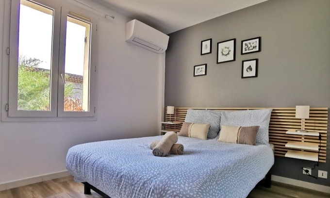 Est Apartment | Cozy T2 with Garden & Parking Near Historic City Center