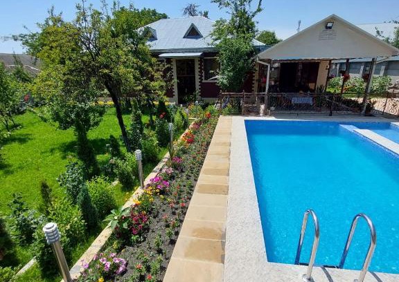 Gabala Apartment | Inviting Yards Villa Vəndam Kamran - Family & Pet Friendly