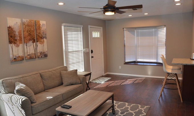 Roswell House | Remodeled Getaway with Kitchen Near Downtown Roswell