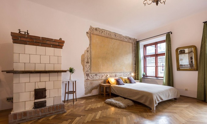 Stare Miasto House | Discover Nicholas Studio: Medieval Charm Near Main Square