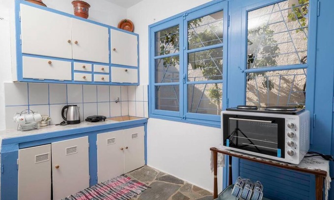 Polichnitos House | Family-Friendly Retreat at Nick and Avge's Stone House