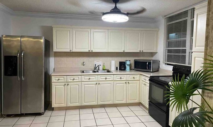 San Anton Apartment | Discover Nicky’s Place in San Juan – Pool, Spa & More!
