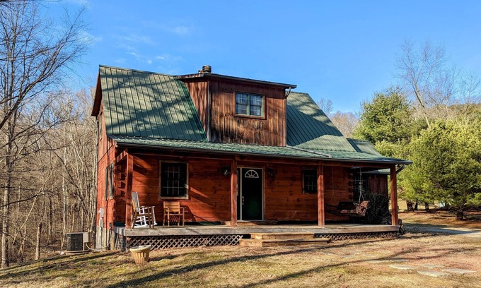 Rockbridge Cabin | Ideal Nido Cabin: Hot Tub, Game Room & Top-Rated Stay