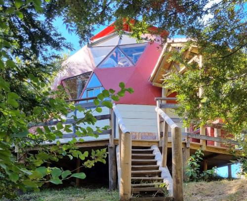 Curarrehue House | Inviting Nido del Quetrupillan: Pet-Friendly Escape