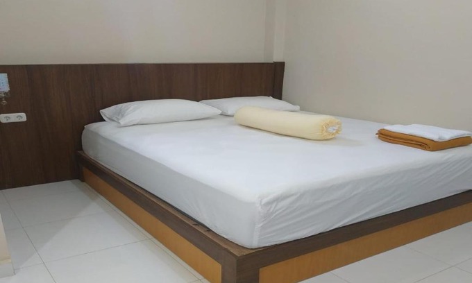 Palu Hotel | Discover Nietsa Guest House Syariah Palu: 9/10 Family Haven