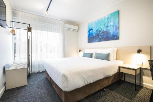 Davoren Park Hotel | Inviting Stay at Nightcap at Playford Tavern with Breakfast