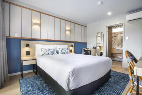 Queens Beach Hotel | Family-Friendly Escape at Queens Beach Hotel with Ocean Views