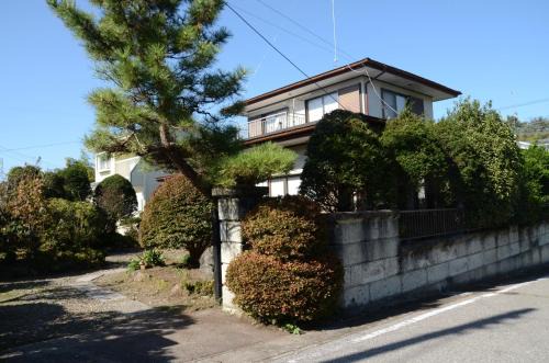 Nikko House | Nikko Guest House - Family-Friendly Getaway with Kitchen