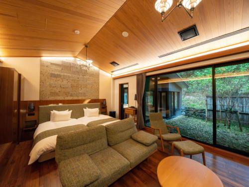 Nikko Resort | Experience Elegance at Nikko Nishimachi Club with Hot Tub