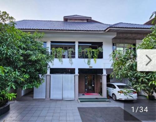 Thrissur House | Family-Friendly Stays at Niks Home Stay - Rated 9/10