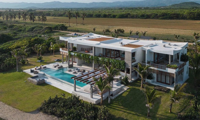 Santa Maria Colotepec Villa | Niku House in Oaxaca Coast by Personal Villas - Prime Location in Paradise
