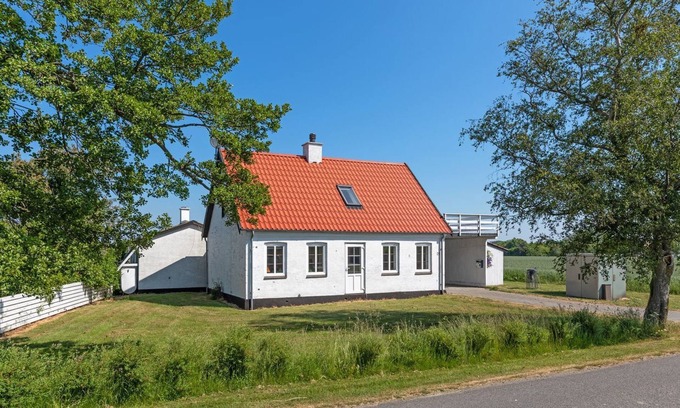 Østermarie House | Oceanfront Retreat: Nilia with Spa and Breakfast Included