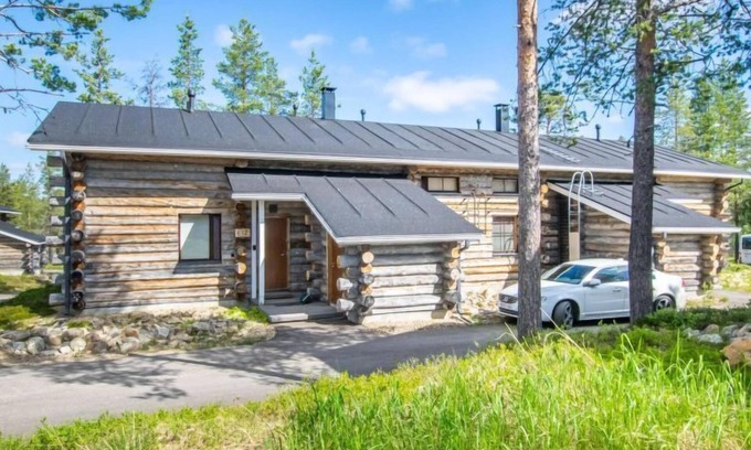 Saariselka House | Top-Rated Nilikuru e 12 with Spa and Lake Views