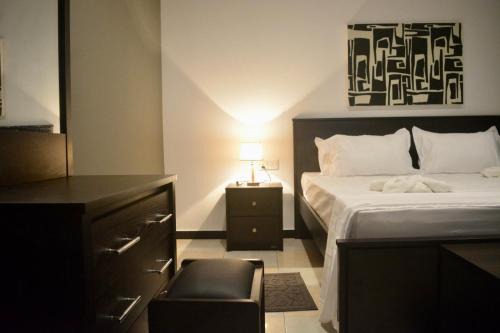 Makumbura Hotel | Budget-Friendly Nilo Lanka Hotel with Family Amenities
