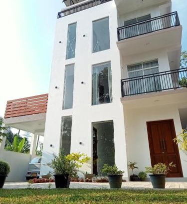 Godagama Apartment | Guest Rated: 9.8 at Nilwala Gate Wetland Stay