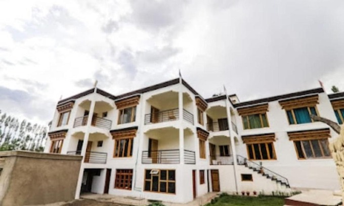 Leh Hotel | Pet-Friendly Yeed Ga Villa: Guest Rated 10/10 with Breakfast