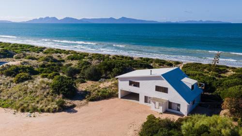 Dolphin Sands House | Nine Mile House
