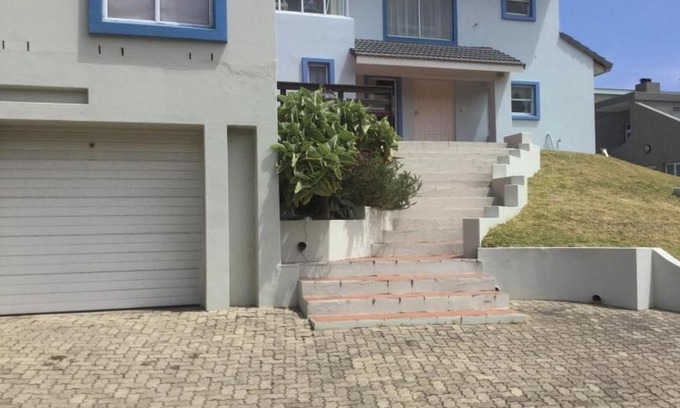 Eersterivierstrand House | Discover Nine-ohh Skuitbaai: Beachfront Bliss Awaits