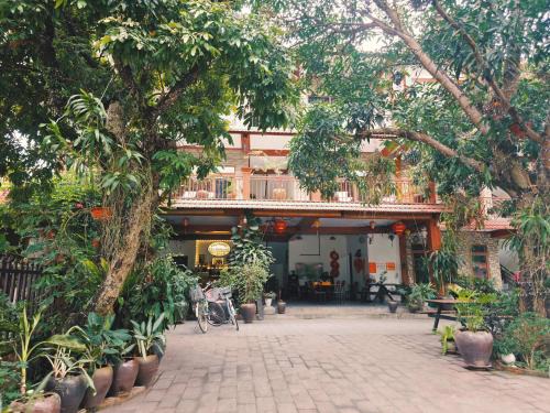 Hoa Lu Bed & Breakfast | Exceptional Ninh Binh Kong's Homestay with Pool & Ocean View