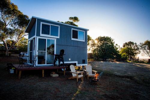 Jindera House | Nioka Rise by Tiny Away