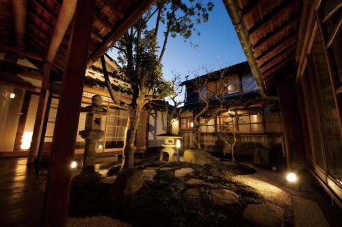 Sasayama Hotel | Explore NIPPONIA Sasayama Castle Town Hotel Awaits You