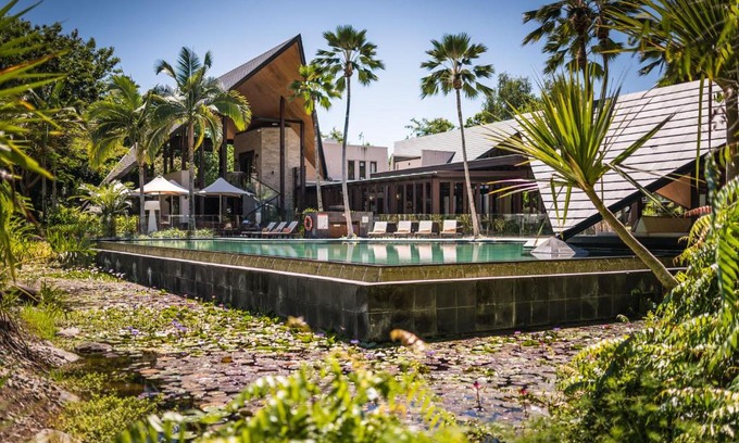 Port Douglas Resort | Indulge in Niramaya Villas and Spa with Pool & Hot Tub