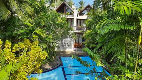 Habaraduwa Hotel | Oceanfront Nirmala Villa with Pool & Spa - 9.1/10 Rated