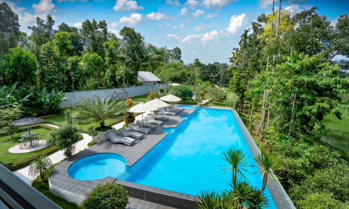 Tetebatu Resort | Relax at Nirvana Hotel Resort Tetebatu with Pool & Spa