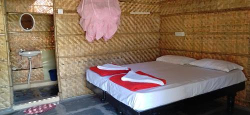 Kamalapur House | Top-Rated Nirvana Resort Hampi: Family-Friendly Retreat