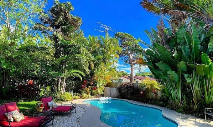 Wilton Manors Villa | Relax at Nirvana Wilton Manors with Oceanfront Pool Access