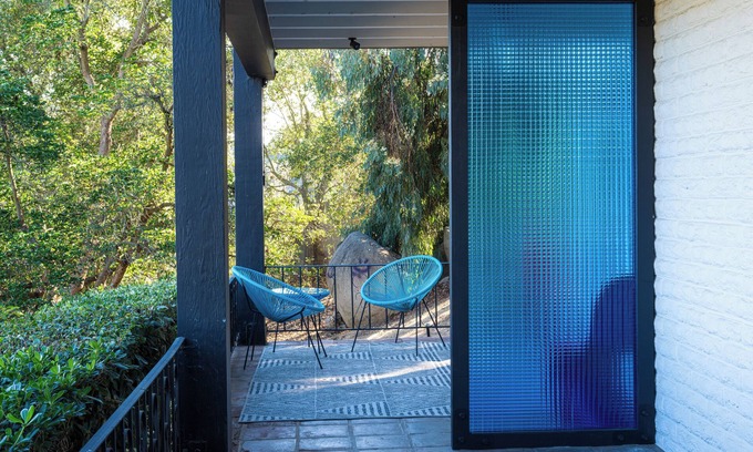 North Ridge House | Nite Owl Hideaway - Mid-Century Modern/60s/70s Themed Creative Retreat Space.