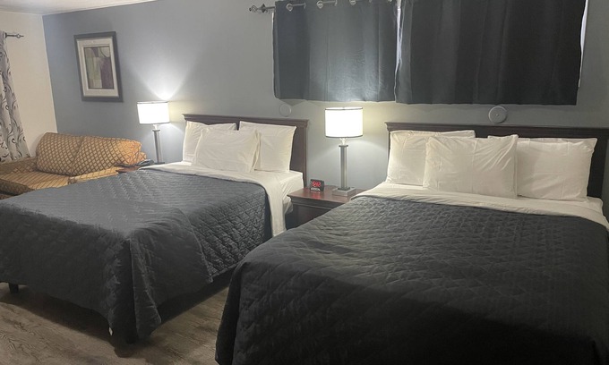 Cornwall Hotel | Cozy Nites Inn Motel: Family-Friendly Stay with Breakfast