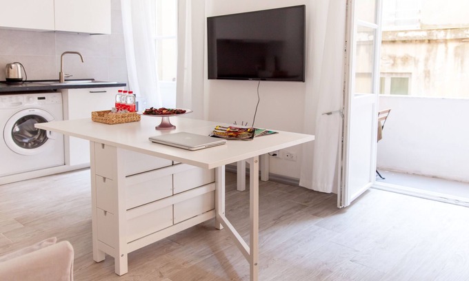 Genoa Historical Centre Apartment | NIU: Your Perfect Oceanfront Nest with Amazing Amenities