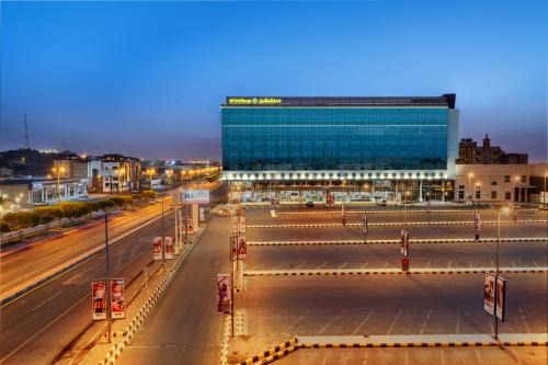 Khamis Mushait Hotel | Elegant Nivel Hotel Abha: 5-Star Stay with Spa & Pool