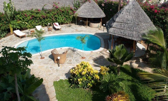 Watamu Villa | Indulge in NJERA HOUSE WATAMU with Ocean Views & Pools