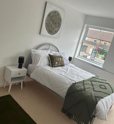 Carlton House | NKB Rooms