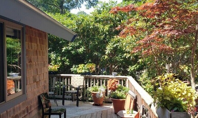 Tisbury House | MV Vacation Rental: Oceanfront Oasis with Spa & Hot Tub